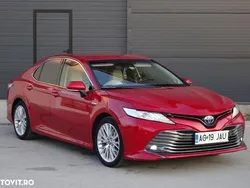 Rosu Utilizat 2020 Toyota Camry Berlinǎ | 23.700 EUR (Preț bun)