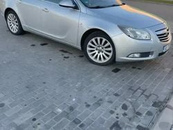 Gri Utilizat 2010 Opel Insignia Hatchback | 4.000 EUR (Preț bun)