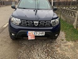 Culoarealbastru Utilizat 2019 Dacia Duster Lauréate SUV | 11.700 EUR (Preț OK)
