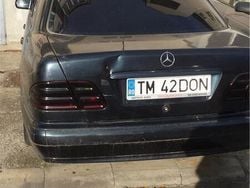 Utilizat 2001 Mercedes E200 Berlinǎ | 1.200 EUR