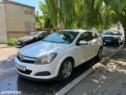 Alb Utilizat 2009 Opel Astra GTC Enjoy Coupe | 2.100 EUR