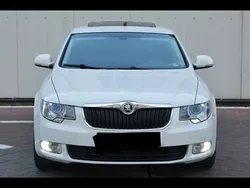 Alb Utilizat 2011 Skoda Superb Ambition Berlinǎ | 9.990 EUR (Scump)