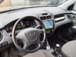 Gri Utilizat 2010 Kia Sportage SUV | 5.400 EUR (Preț bun)