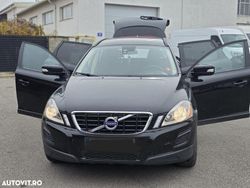 Culoarenegru Utilizat 2011 Volvo XC60 R-Design SUV | 8.500 EUR (Preț OK)
