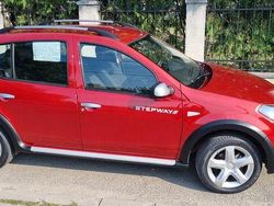 Culoarerosu Utilizat 2011 Dacia Sandero Stepway Hatchback | 4.500 EUR (Preț OK)