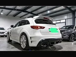 Alb Utilizat 2015 Infiniti Q70 Berlinǎ | 9.999 EUR