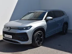 Gri mediu normal Nouă 2025 VW Tayron R-line SUV | 51.200 EUR (Preț bun)