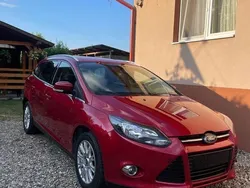 Rosu Utilizat 2011 Ford Focus Titanium Break | 3.650 EUR (Preț OK)