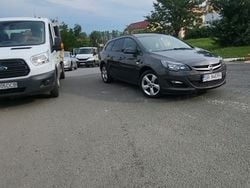 Gri Utilizat 2015 Opel Astra Break | 6.000 EUR (Puțin scump)