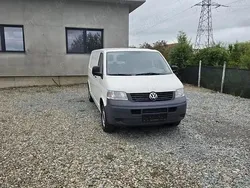 Alb Utilizat 2009 VW T5 Van | 5.650 EUR (Preț bun)