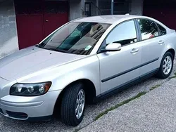 Culoaregri Utilizat 2005 Volvo S40 Standard Berlinǎ | 2.600 EUR (Preț OK)