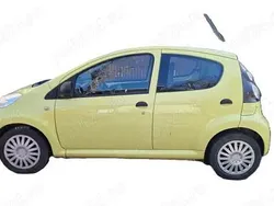 Utilizat 2006 Citroën C1 Hatchback | 2.150 EUR