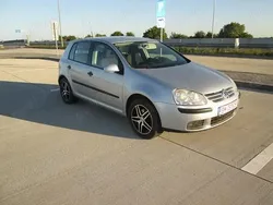 Gri Utilizat 2006 VW Golf V Hatchback | 3.250 EUR (Preț OK)