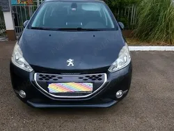 Gri Utilizat 2012 Peugeot 208 Hatchback | 6.450 EUR (Puțin scump)