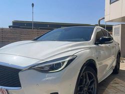 Culoarealb Utilizat 2017 Infiniti QX30 Premium SUV | 13.100 EUR