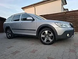 Utilizat 2011 Skoda Octavia Scout Break | 5.990 EUR