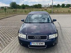Albastru Utilizat 2004 Audi A4 Berlinǎ | 1.300 EUR (Preț bun)