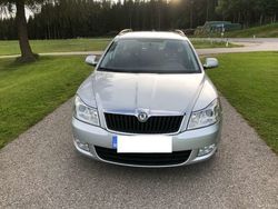 Argintiu Utilizat 2010 Skoda Octavia Break | 3.200 EUR (Super Preț)