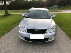 Argintiu Utilizat 2010 Skoda Octavia Break | 3.200 EUR (Super Preț)