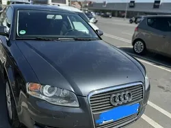 Gri Utilizat 2005 Audi A4 Berlinǎ | 3.500 EUR (Preț OK)