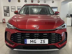Rosu Nouă 2025 MG ZS Berlinǎ | 24.800 EUR (Preț bun)