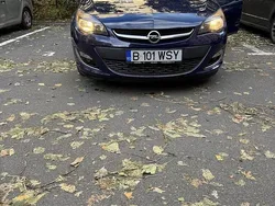 Culoarealbastru Utilizat 2013 Opel Astra Enjoy Break | 5.299 EUR (Preț OK)