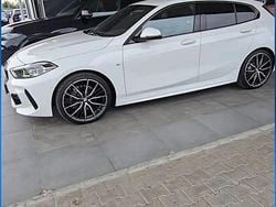 Culoarealb Utilizat 2022 BMW 118 M Sport Hatchback | 19.500 EUR (Super Preț)