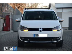 Alb Utilizat 2011 VW Touran Monovolum | 8.750 EUR
