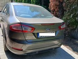 Verde Utilizat 2011 Ford Mondeo Berlinǎ | 17.500 EUR