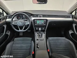 Culoarenegru Utilizat 2020 VW Passat Highline Berlinǎ | 18.876 EUR (Preț bun)