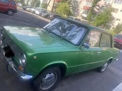 Utilizat 1980 Lada 1200 Berlinǎ | 3.800 EUR