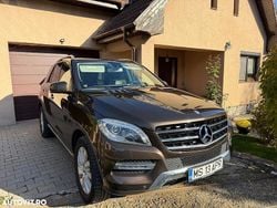 Culoaremaro Utilizat 2014 Mercedes ML350 Edition 1 SUV | 17.990 EUR (Preț OK)