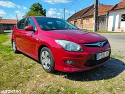 Rosu Utilizat 2011 Hyundai i30 Classic Hatchback | 3.499 EUR (Preț OK)