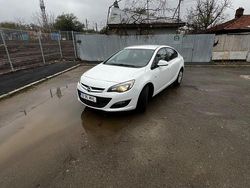 Culoarealb Utilizat 2019 Opel Astra Berlinǎ | 8.000 EUR (Preț OK)