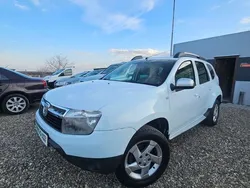 Alb Utilizat 2010 Dacia Duster Lauréate SUV | 6.990 EUR (Puțin scump)