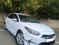 Culoarealb Utilizat 2024 Kia Ceed Hatchback | 16.950 EUR (Preț OK)