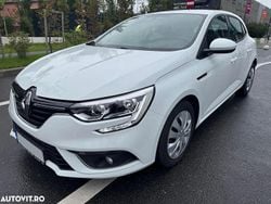 Culoarealb Utilizat 2018 Renault Mégane IV Life Hatchback | 6.400 EUR (Preț OK)