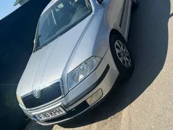 Gri Utilizat 2008 Skoda Octavia Elegance Berlinǎ | 1.900 EUR (Super Preț)