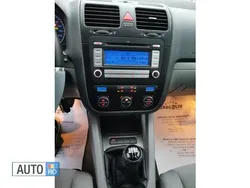 Negru Utilizat 2004 VW Golf IV Berlinǎ | 2.999 EUR (Scump)