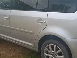 Utilizat 2004 VW Touran Monovolum | 1.500 EUR (Preț bun)