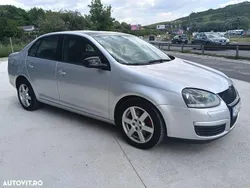 Gri Utilizat 2006 VW Jetta Berlinǎ | 2.450 EUR (Preț OK)