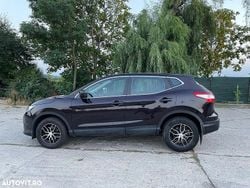 Culoarealte culori Utilizat 2015 Nissan Qashqai Visia SUV | 12.000 EUR (Preț OK)
