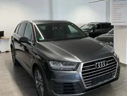 Gri Utilizat 2016 Audi Q7 SUV | 30.700 EUR (Puțin scump)