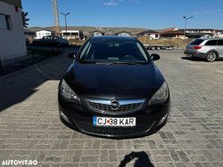 Culoarenegru Utilizat 2011 Opel Astra Hatchback | 3.650 EUR (Preț OK)