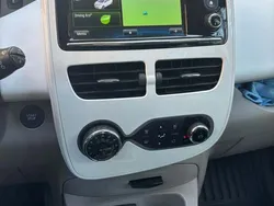 Utilizat 2014 Renault Zoe Hatchback | 5.900 EUR