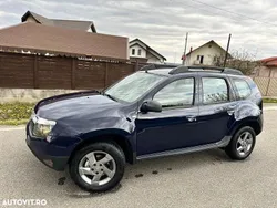 Albastru Utilizat 2014 Dacia Duster Lauréate SUV | 7.600 EUR (Preț bun)