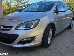 Culoareargint Utilizat 2013 Opel Astra Hatchback | 5.450 EUR (Super Preț)