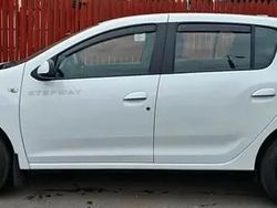 Utilizat 2015 Dacia Sandero Hatchback | 4.999 EUR (Puțin scump)