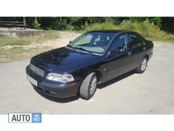 Negru Utilizat 2003 Volvo S40 Berlinǎ | 2.500 EUR