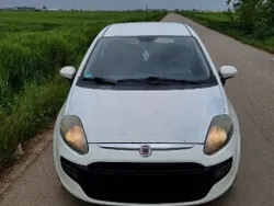 Alb Utilizat 2011 Fiat Punto Evo Hatchback | 1.390 EUR